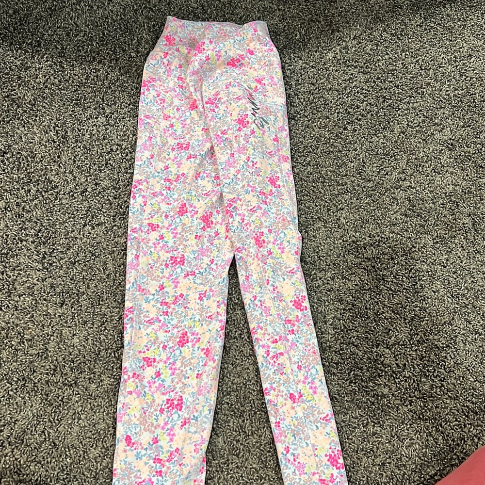 PINK active leggings with flower print